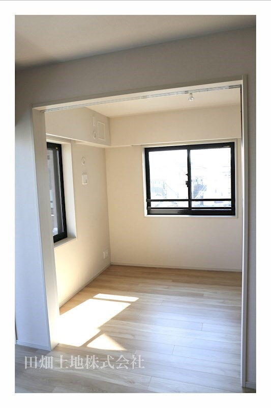 クレヴィア小竹向原