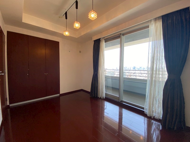 ブリリアタワー東京