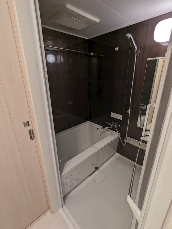 ディップス赤羽駅前