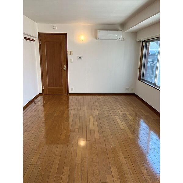 赤坂七番館