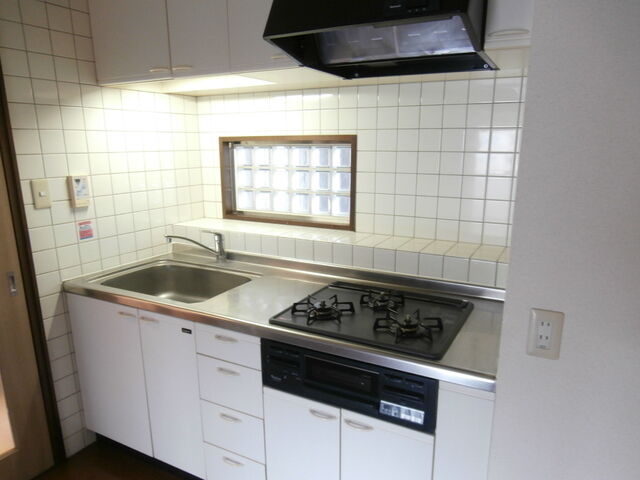 ＮＥＵＥ　ＫＡＭＯＮ