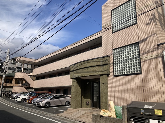 ＬＥＯ六拾四番館