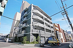 R-court