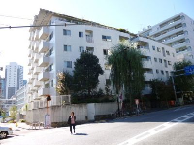 アパガーデンズ新宿戸山公園