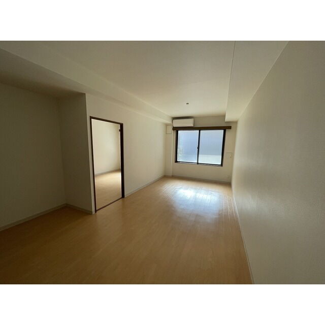 ヒルズ三栄町