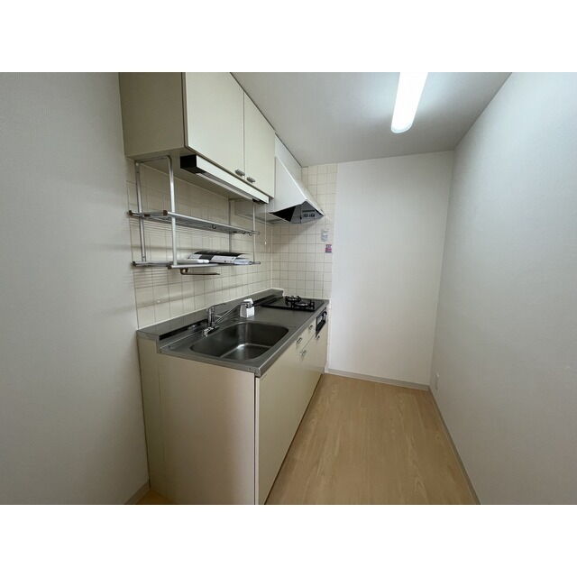 ヒルズ三栄町