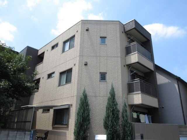 Rita・Ferio（リタ・フェリーオ）