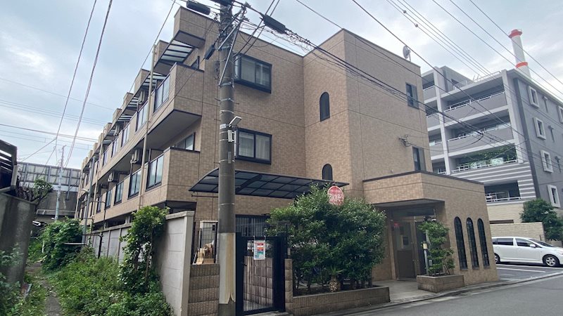 ラティーダ下並木