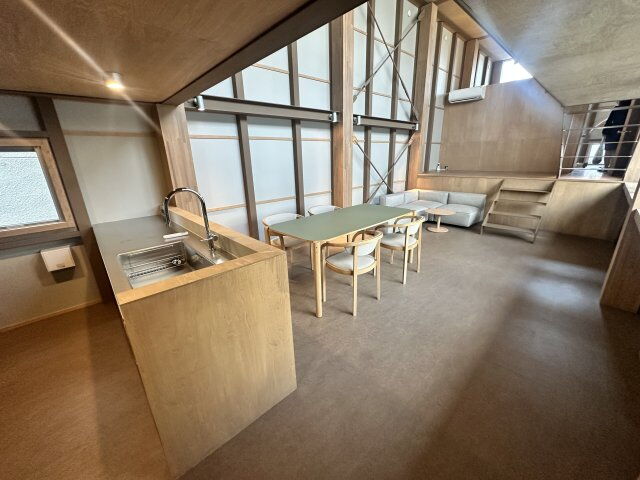 上野桜木の立体長屋