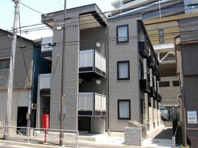 レオパレスオブリカーサ