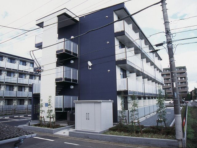 レオパレスカモミールＡ