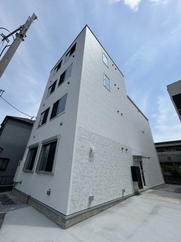 Novel Court 西新井