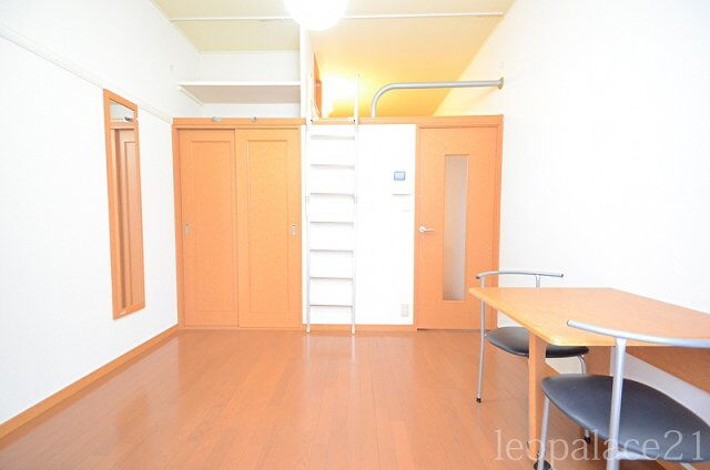 レオパレスカーサ　ヒラルダ