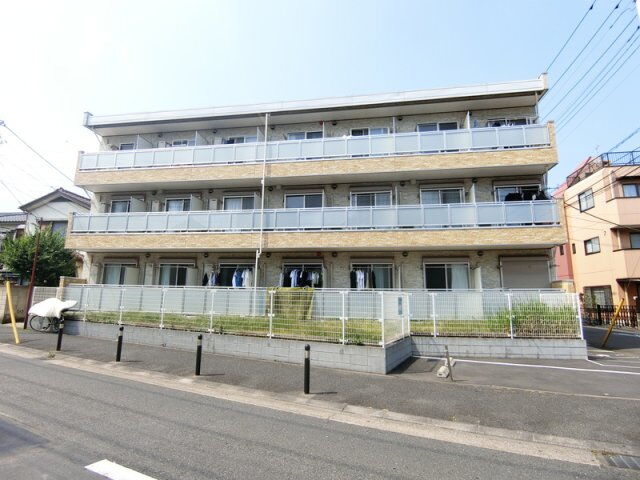 リブリ・ワタリダ