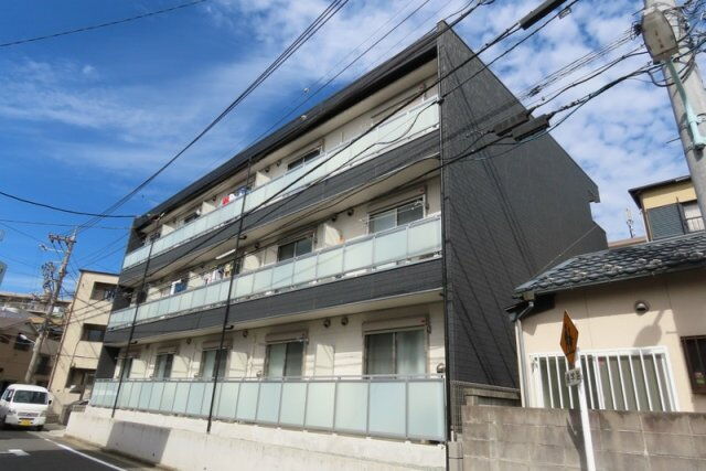 リブリ・カトル アルブル