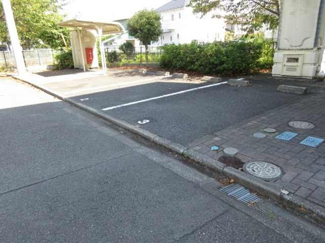 レオパレス逗子ＴＷＩＮ－α