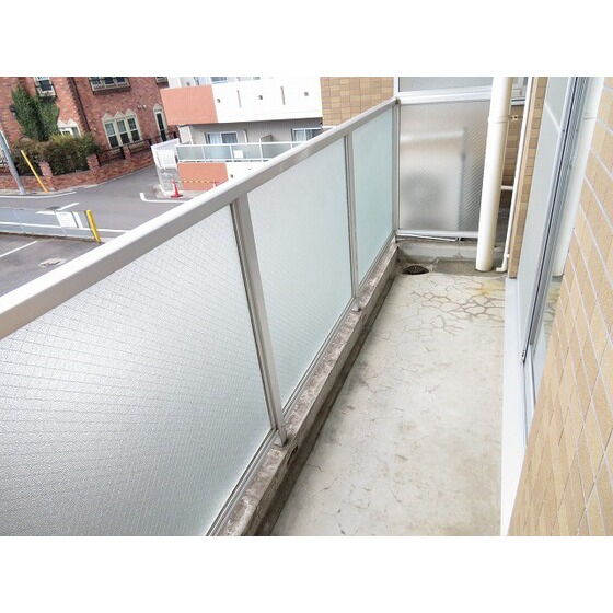 ＯＣＴＯＦＯＬＩＡ