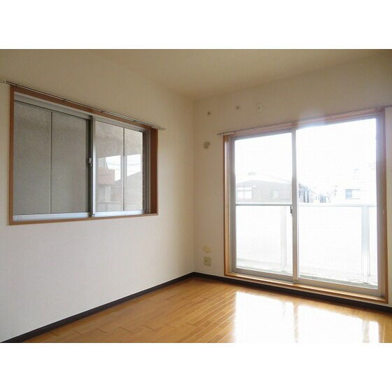 ＯＣＴＯＦＯＬＩＡ