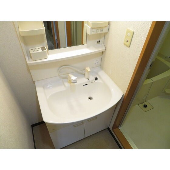 ＯＣＴＯＦＯＬＩＡ