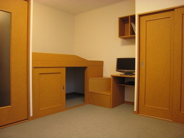 レオパレスさくらハイム