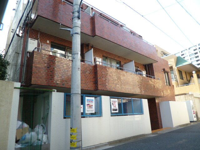 スカイコート新宿