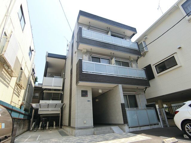 リブリ・ＩＳＨＩＷＡＴＡ