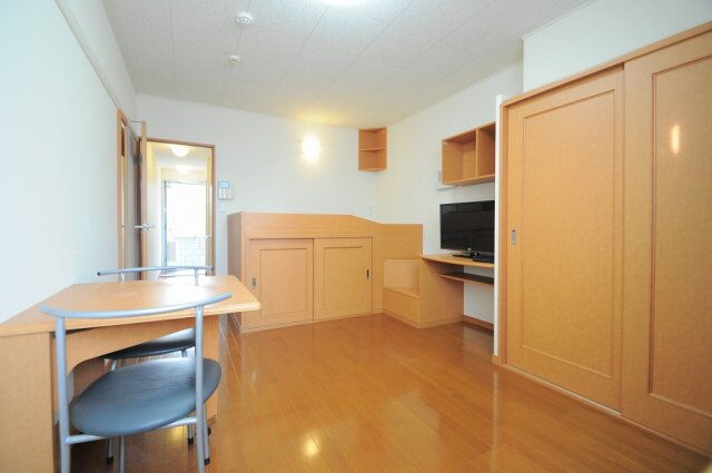 レオパレスピエールＢ