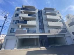 ＬＵＳＳＯＶＩＴＡ（ルッゾヴィータ）