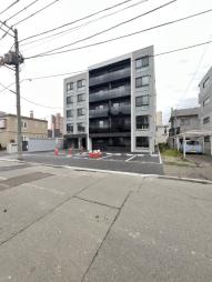 ＢＬＵＥ　ＦＯＲＥＳＴ