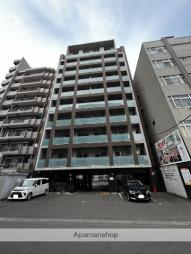 ＢＬＯＣＫ　ＨＩＬＬＳ