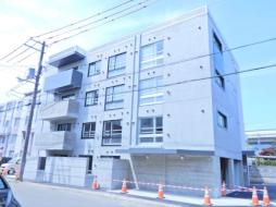 ＲＥＲＡ　ＢＥＬＬＡ（レラベーラ）