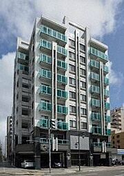 ノヴァ知事公館前