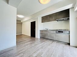 マンション中央