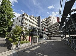 プレシス多摩永山レヴィエ