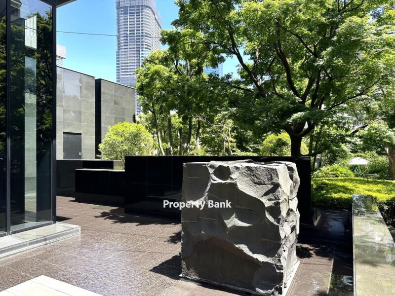 THE ROPPONGI TOKYO CLUB RESIDENCE