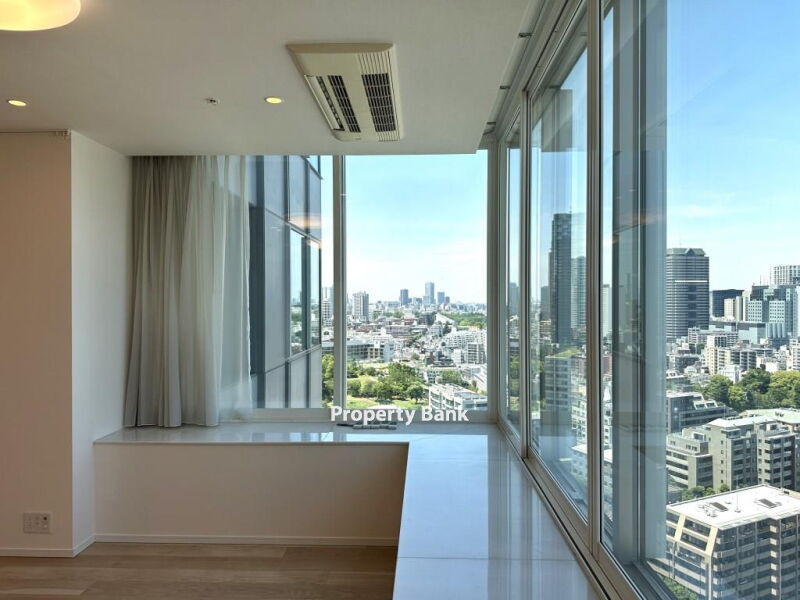 THE ROPPONGI TOKYO CLUB RESIDENCE
