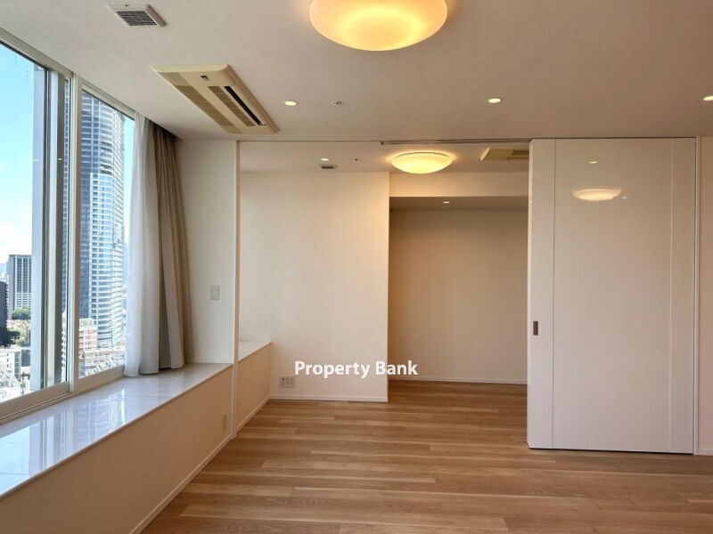 THE ROPPONGI TOKYO CLUB RESIDENCE