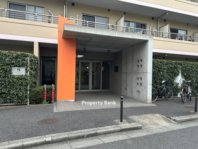 メゾン・ラフィーネ