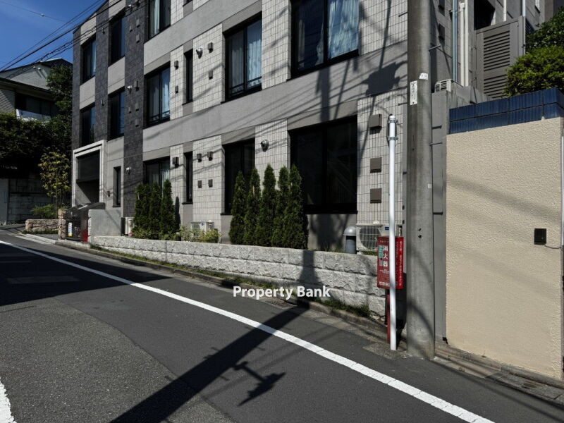 ラペルラ下北沢