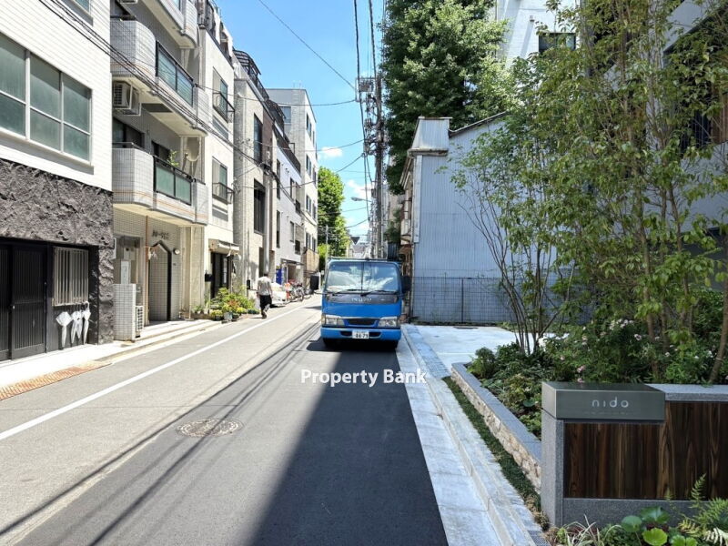ニド新御徒町