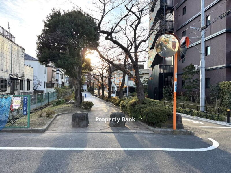 ロイジェント志村坂上