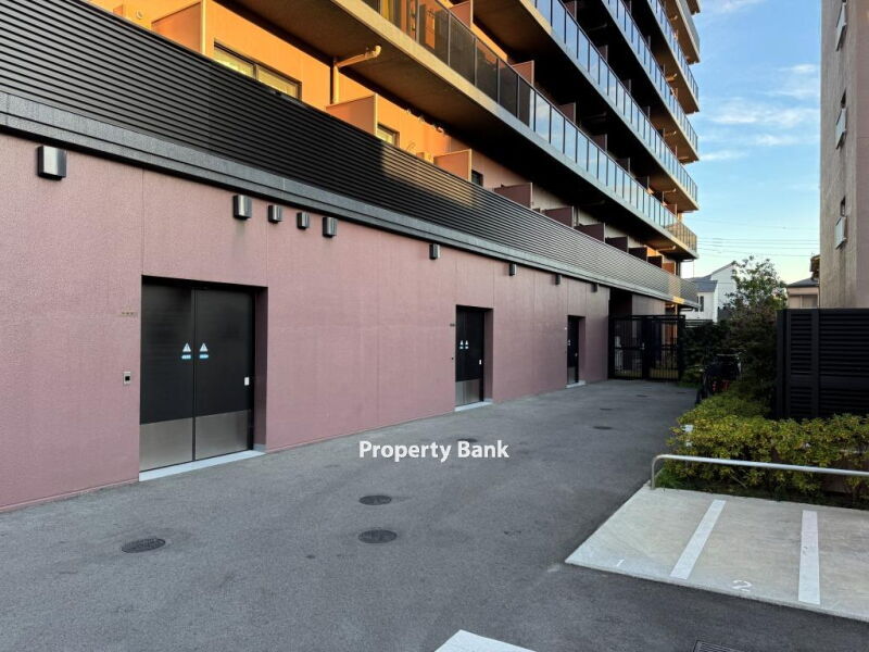 ロイジェント志村坂上