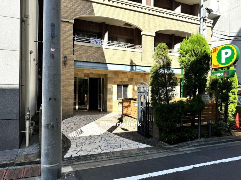 レジディア新宿御苑