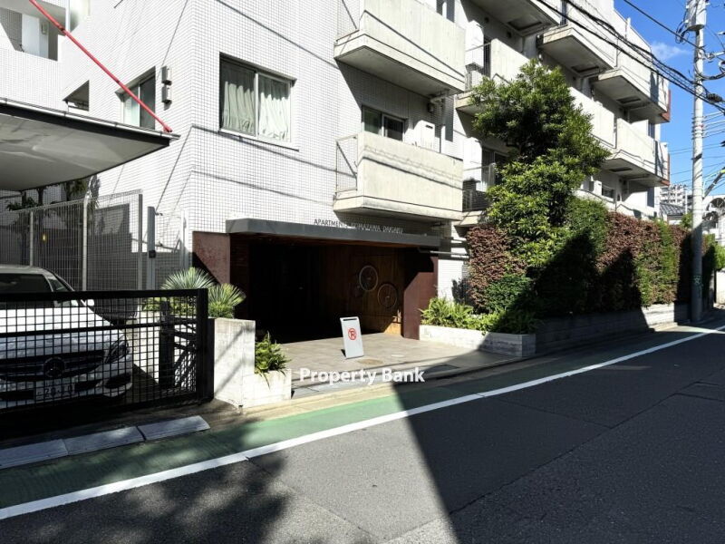 アパートメンツ駒沢大学