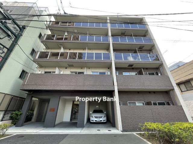 ログ練馬駅前