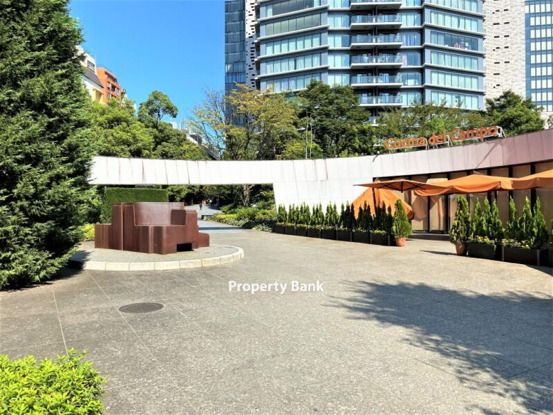 コンフォリア新宿イーストサイドタワー