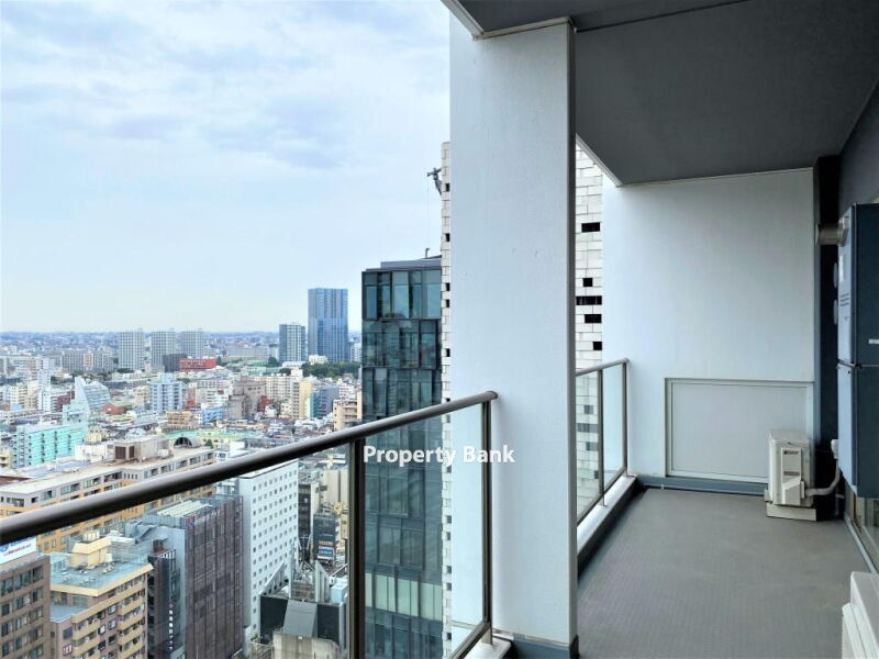 コンフォリア新宿イーストサイドタワー