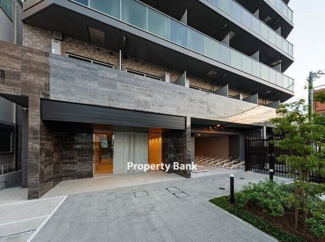 グランパセオ北綾瀬駅前