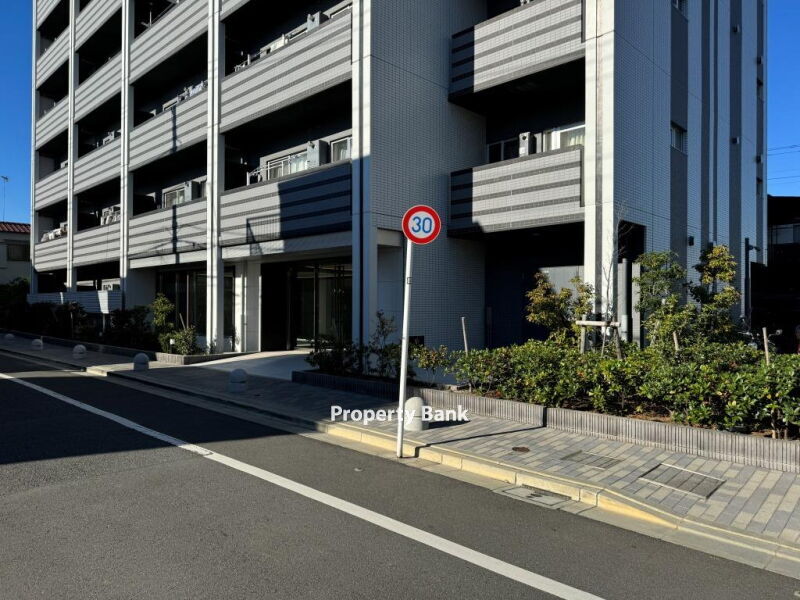 ラドゥセール志茂