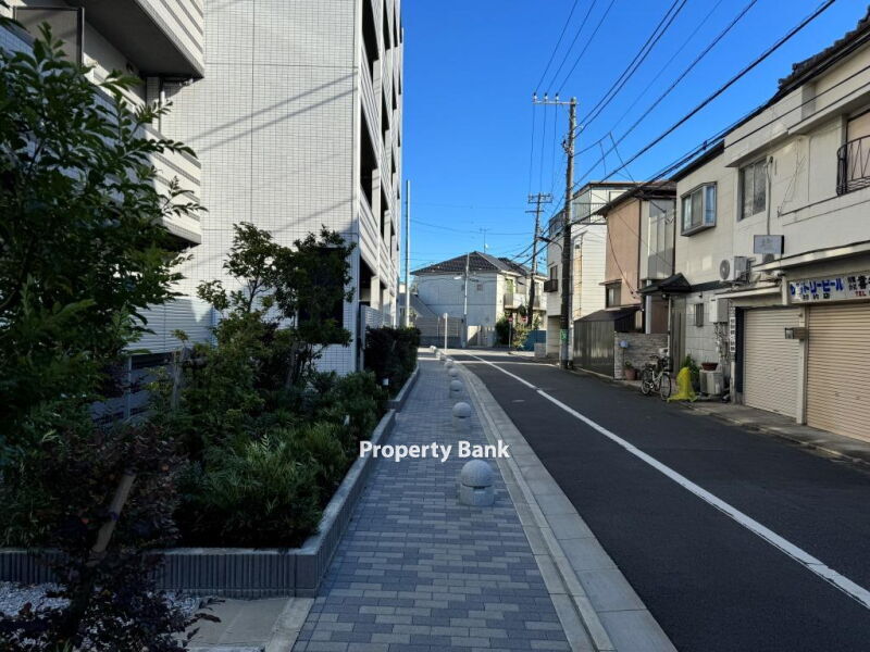 ラドゥセール志茂